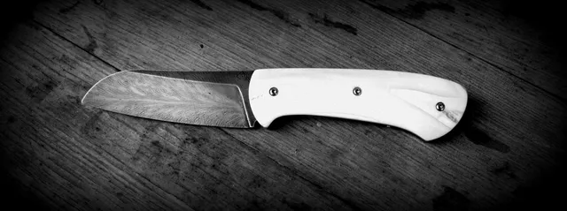 Couteau pliant le "Det"